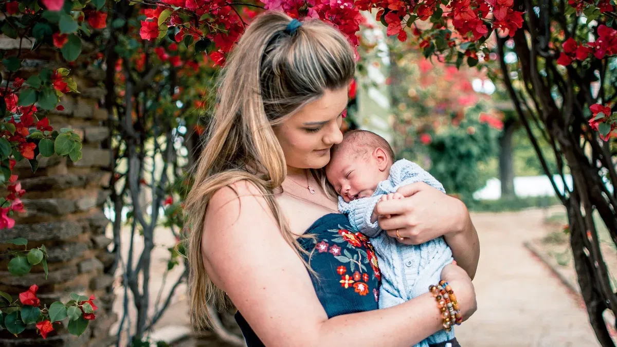 75% of Australian New Mothers Report Body Image Struggles Linked to Social Pressures